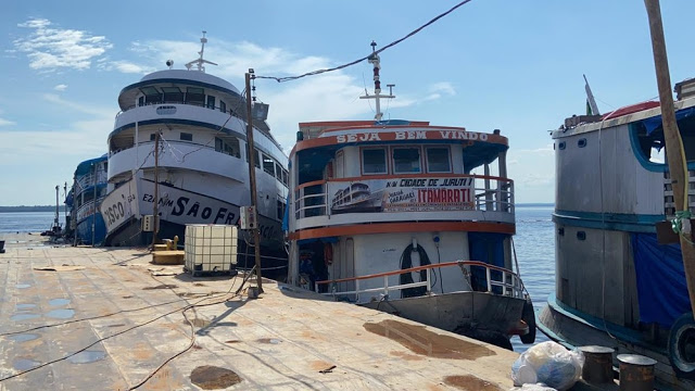 Dono da embarcação Cidade de Juriti foi baleado em Manaus — Foto: Patrick Marquez/G1